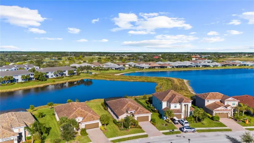 Picture of 4025 E Hampton Cir, Alva FL 33920
