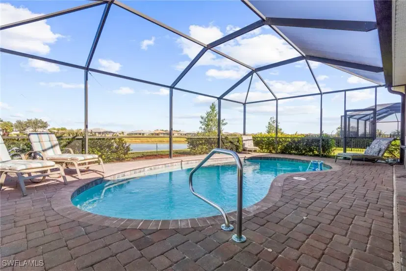 Picture of 4025 E Hampton Cir, Alva FL 33920