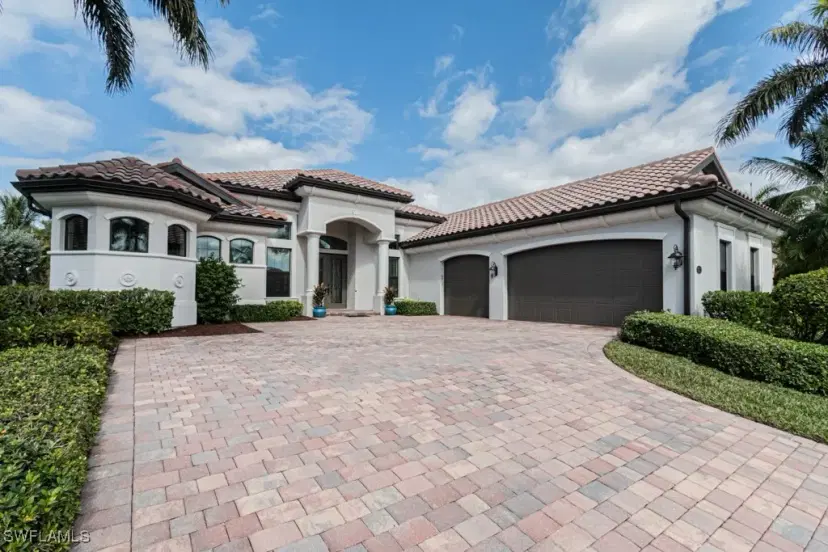 Picture of 3273 Runaway Ln, Naples FL 34114