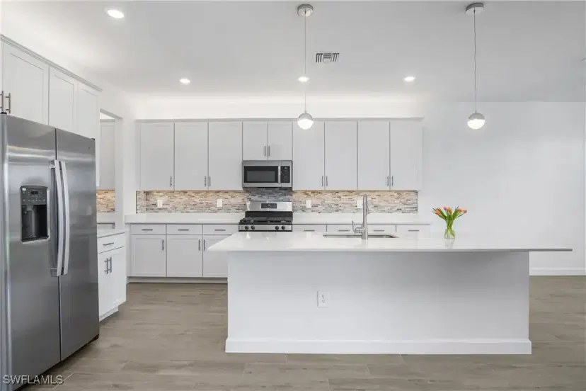 Picture of 21079 Hallandale Dr, Estero FL 33928