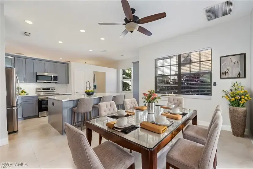 Picture of 176 Vista Ln, Naples FL 34119