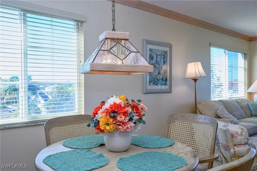 Picture of 37 High Point Cir E 401, Naples FL 34103
