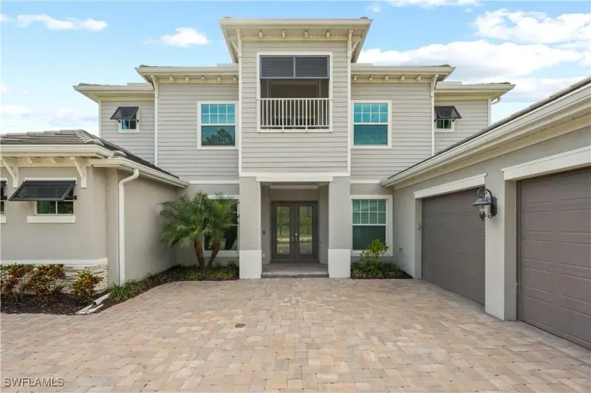 Picture of 14661 Liesl Ct E, Naples FL 34109