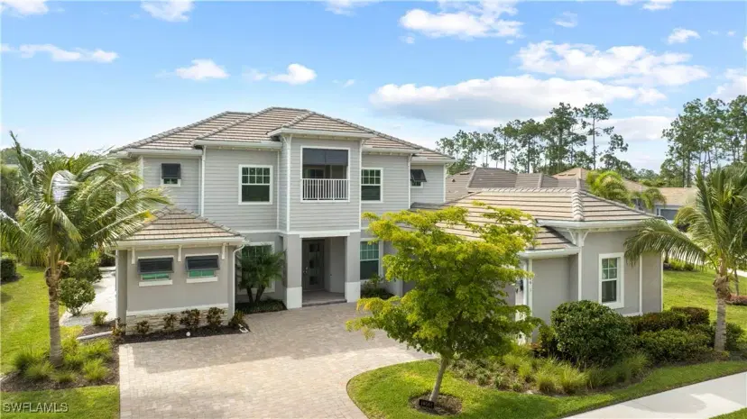 Picture of 14661 Liesl Ct E, Naples FL 34109