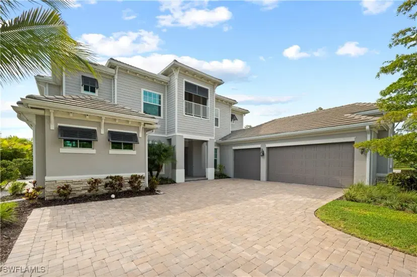 Picture of 14661 Liesl Ct E, Naples FL 34109