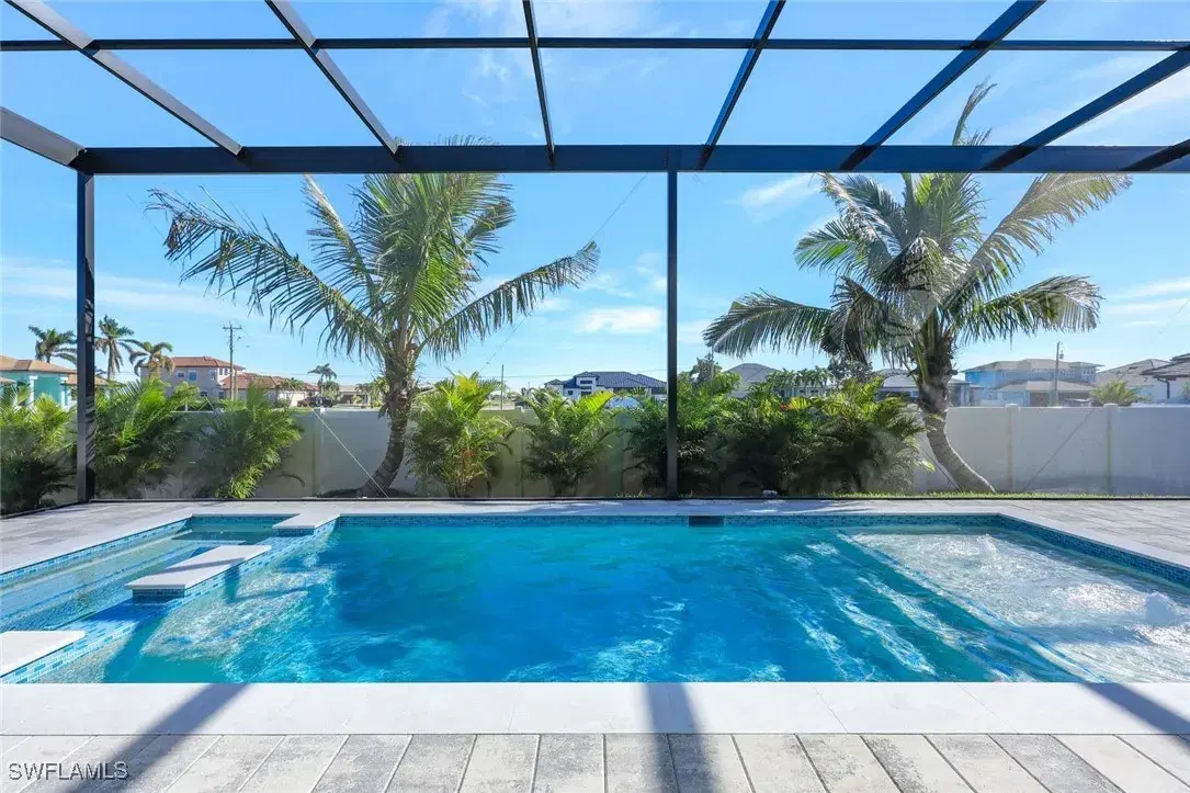 Picture of 1 SW 33Rd Pl, Cape Coral, FL 33991