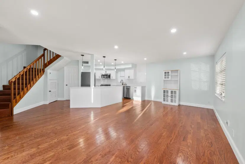 Picture of 169 Seabreeze Circle, Jupiter FL 33477
