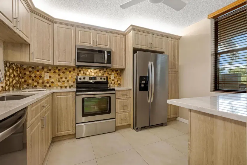Picture of 2907 Carambola Cir S 203, Coconut Creek FL 33066