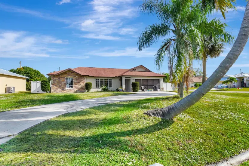 Picture of 1667 SE Simmons Street, Port St Lucie FL 34952