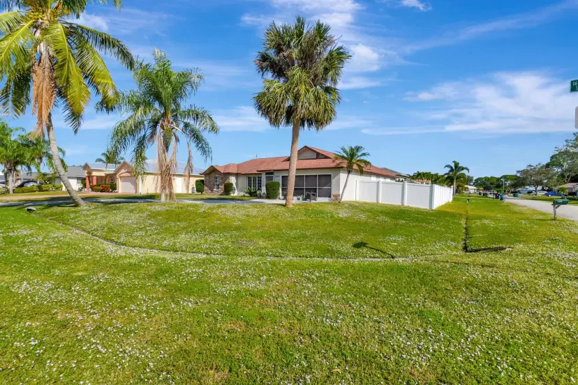 Picture of 1667 SE Simmons Street, Port St Lucie FL 34952