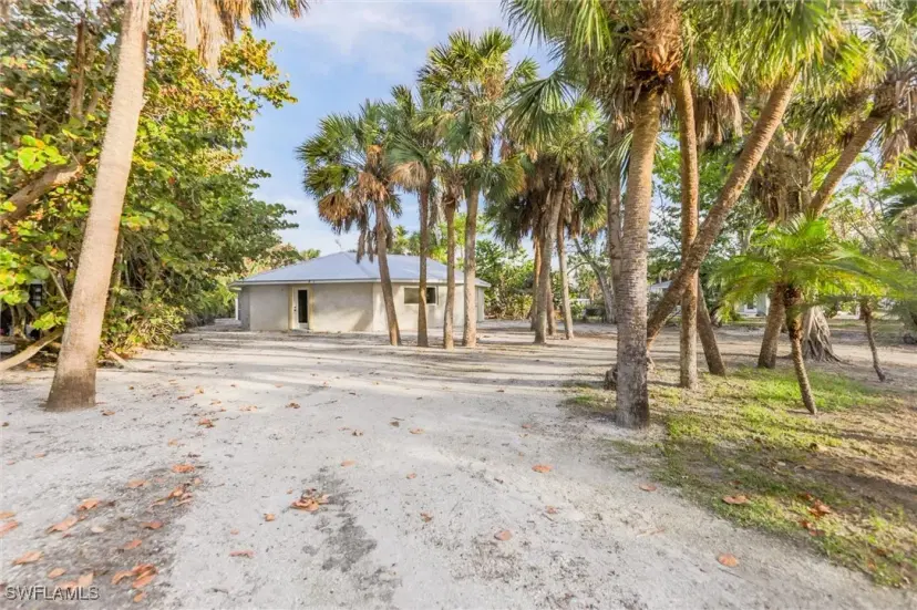Picture of 766 Donax St, Sanibel FL 33957