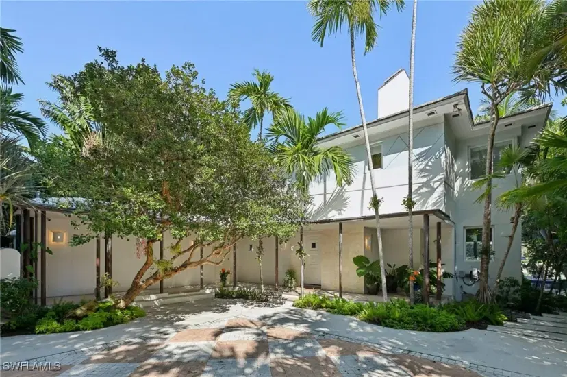 Picture of 6165 Pine Tree Dr, Miami Beach FL 33140