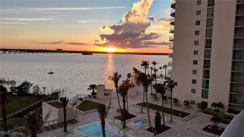 Picture of 3000 Oasis Grand Blvd 902, Fort Myers FL 33916