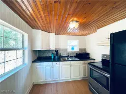 Picture of 6901 Michigan Ave, Gibsonton, FL 33534