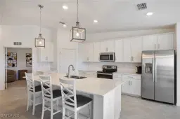 Picture of 43996 Boardwalk Loop 1424, Punta Gorda, FL 33982