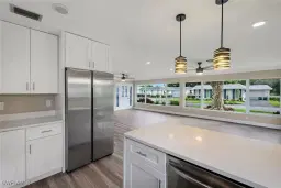 Picture of 233 Yorkshire Ct, Naples, FL 34112