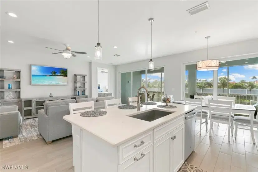 Picture of 2549 Seychelles Dr 507, Naples FL 34112