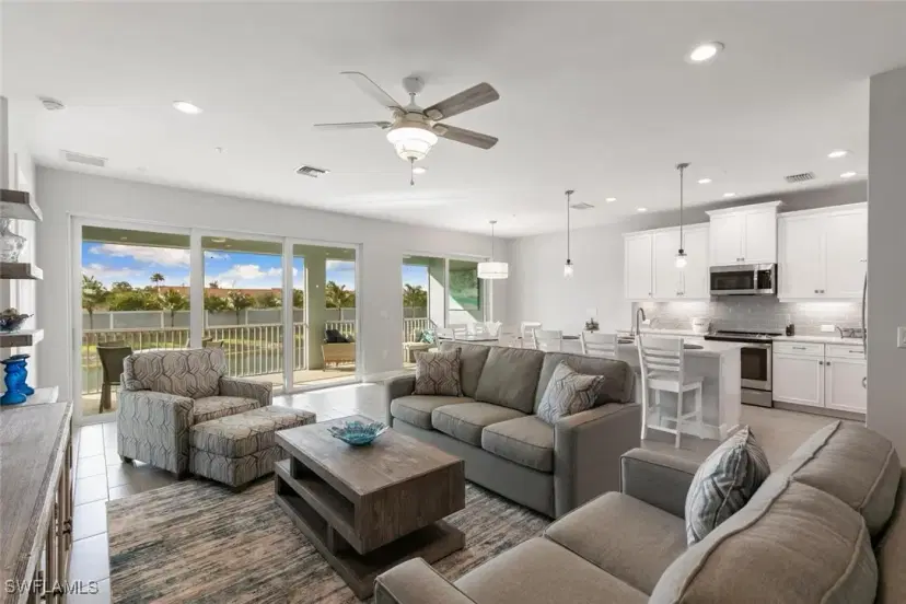 Picture of 2549 Seychelles Dr 507, Naples FL 34112