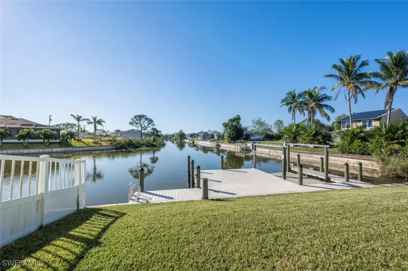 Picture of 1808 SW 8Th Pl, Cape Coral FL 33991