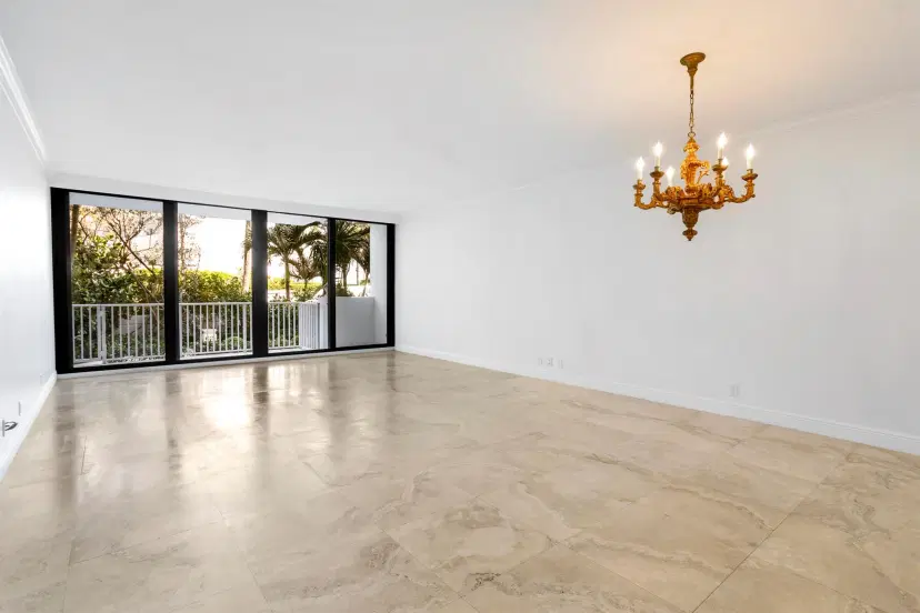 Picture of 330 S Ocean Boulevard E1, Palm Beach FL 33480