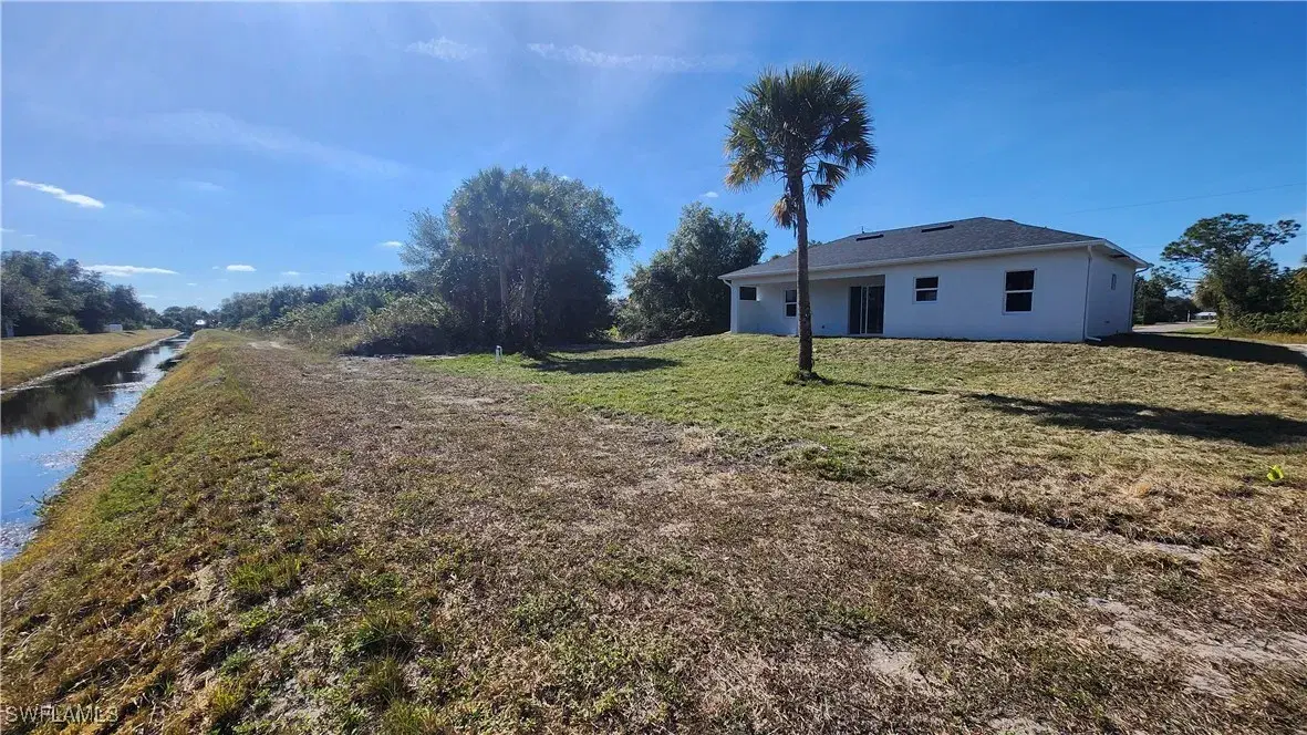 Picture of 6032 Langdon Ave, Fort Myers, FL 33905