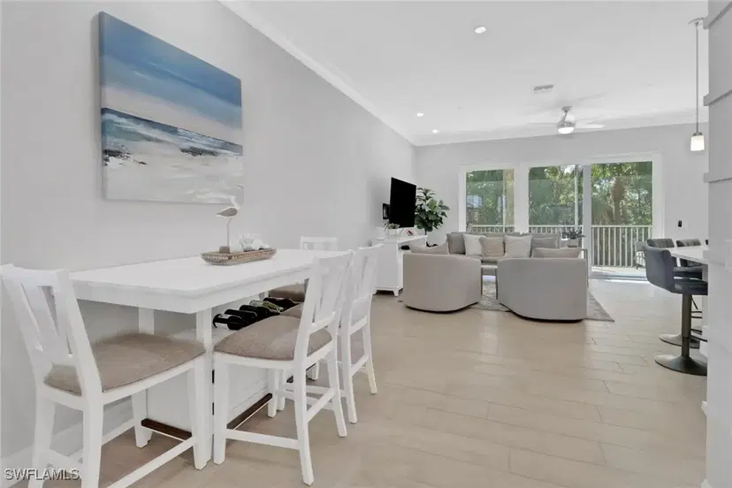 Picture of 238 Indies Dr E 202, Naples FL 34114