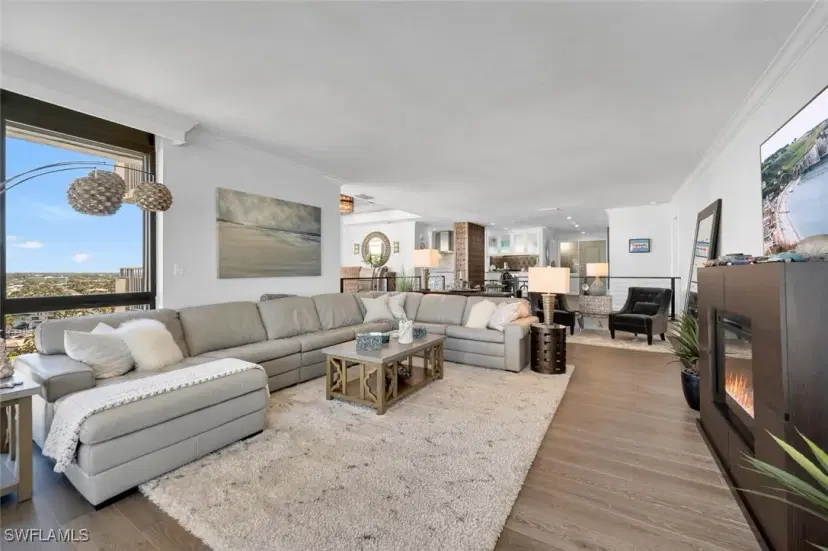 Picture of 4301 Gulf Shore Blvd N 1200, Naples FL 34103