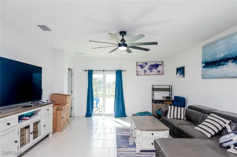 Picture of 20111 Caroline Creek Pl, Lehigh Acres FL 33974