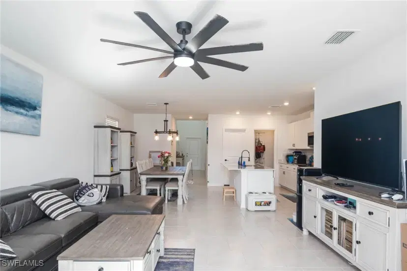 Picture of 20111 Caroline Creek Pl, Lehigh Acres FL 33974