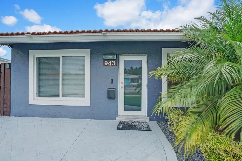 Picture of 943 SE 5Th Street, Deerfield Beach FL 33441
