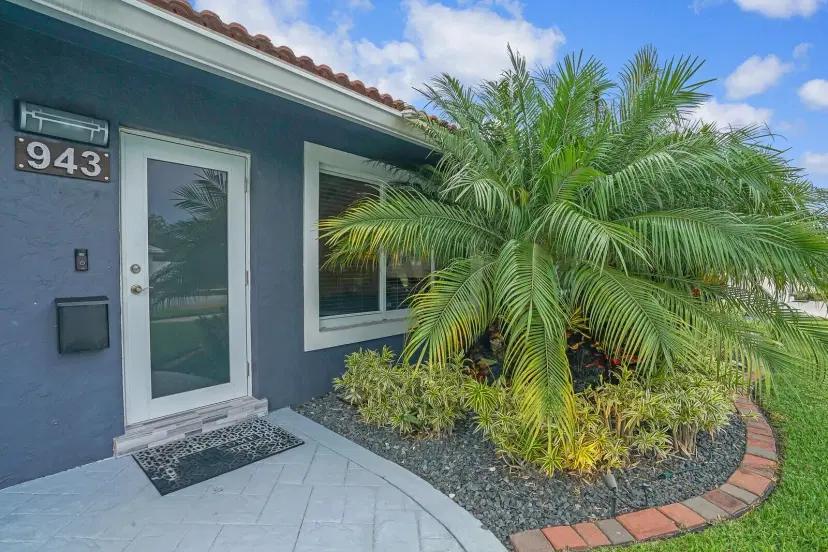 Picture of 943 SE 5Th Street, Deerfield Beach FL 33441
