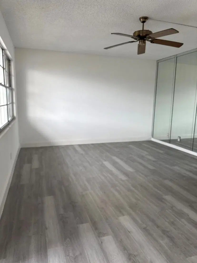 Picture of 356 S Southampton C, West Palm Beach FL 33417