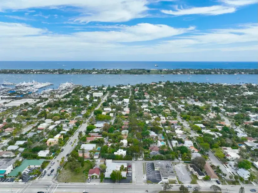 Picture of 3608 Broadway Avenue, West Palm Beach FL 33407