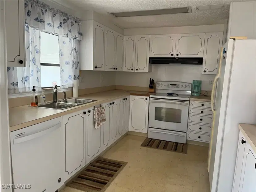 Picture of 9231 Caloosa Dr, North Fort Myers FL 33903
