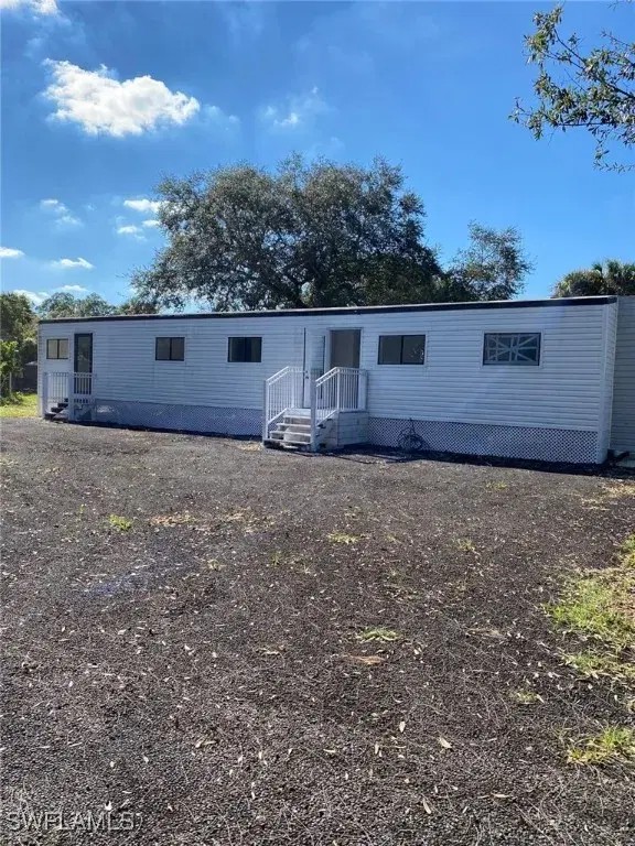 Picture of 312 S Jinete St, Clewiston FL 33440