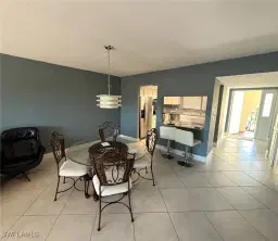 Picture of 700 Valley Stream Dr 303, Naples, FL 34113