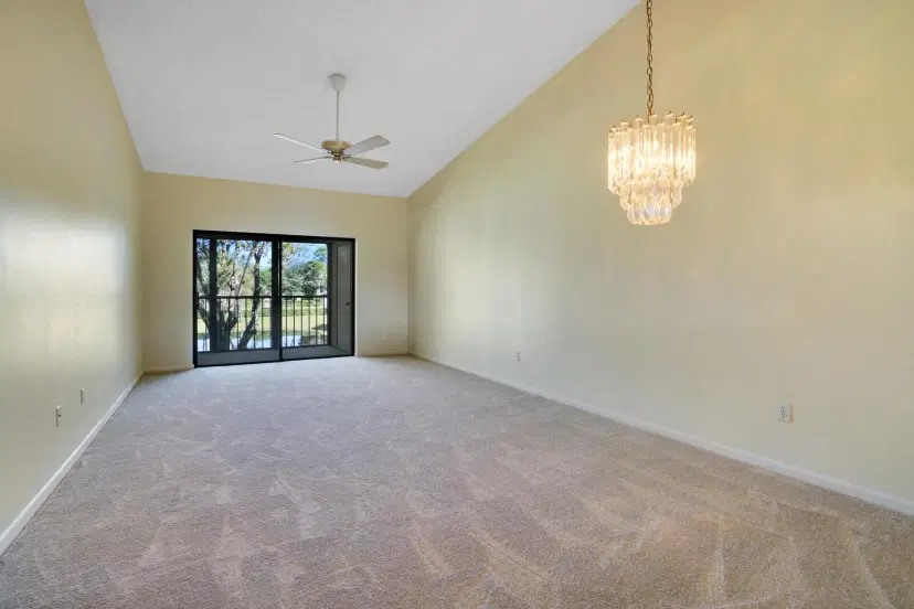 Picture of 7819 Willow Spring Drive 423, Lake Worth FL 33467