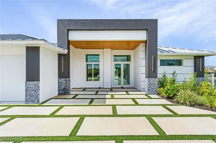 Picture of 1713 Savona Pkwy W, Cape Coral FL 33914