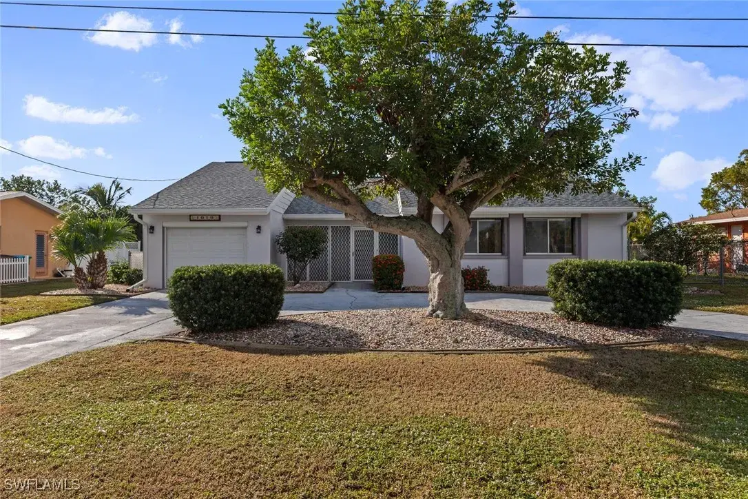 Picture of 1010 NE 3Rd St, Cape Coral, FL 33909