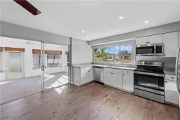 Picture of 1010 NE 3Rd St, Cape Coral, FL 33909