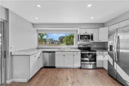 Picture of 1010 NE 3Rd St, Cape Coral, FL 33909