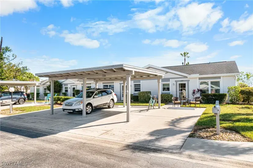 Picture of 6807 Bogey Dr, Fort Myers FL 33919