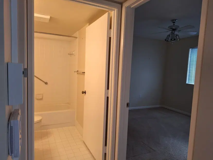 Picture of 2334 S Cypress Bend Dr 202, Pompano Beach FL 33069
