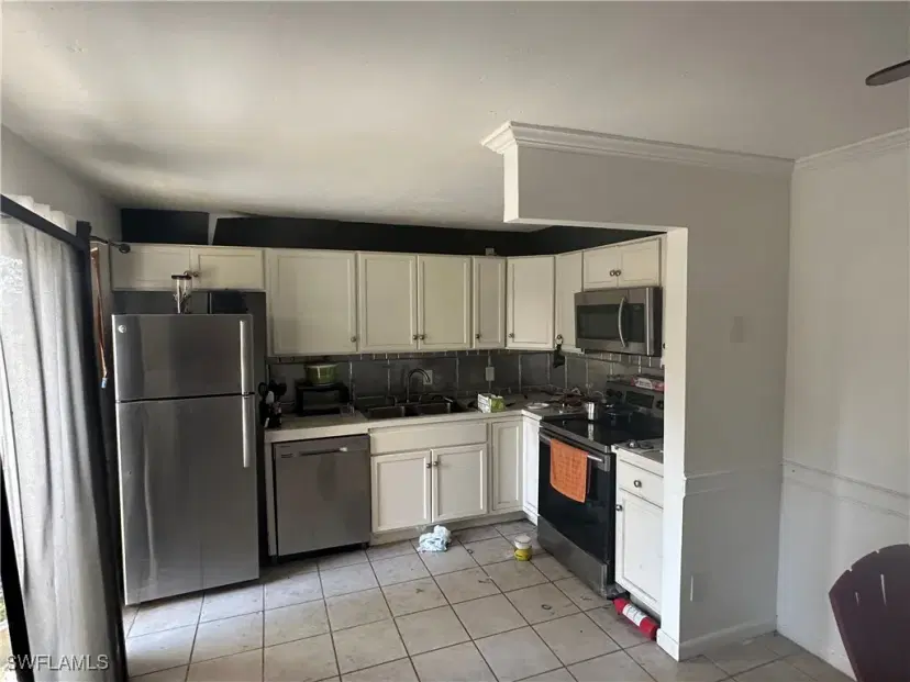Picture of 1714 Park Meadows Dr 2, Fort Myers FL 33907