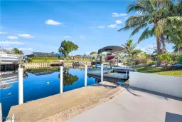 Picture of 381 Norwood Ct, Fort Myers, FL 33919