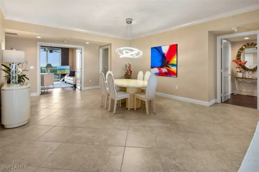 Picture of 1050 Borghese Ln 605, Naples FL 34114