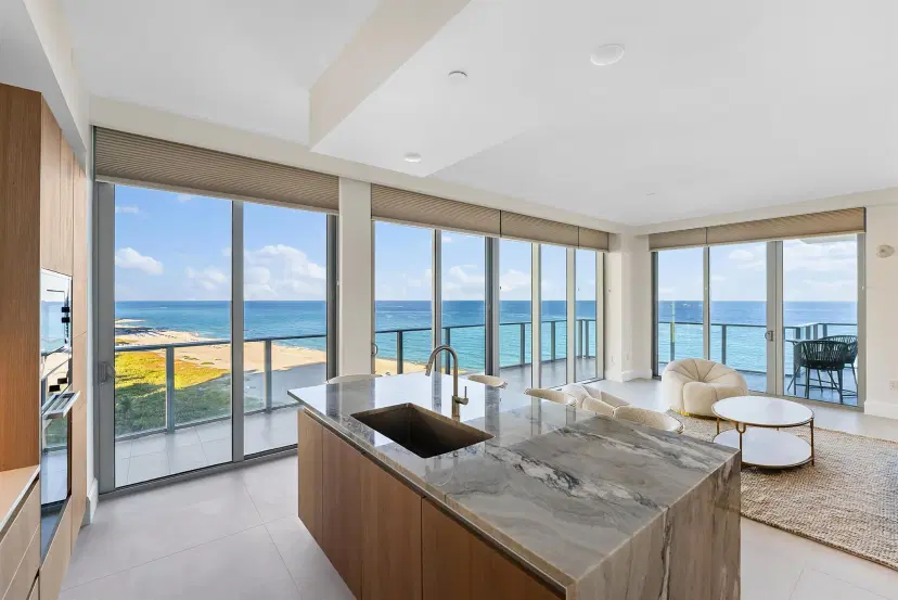 Picture of 3100 N Ocean Drive H-1103, Singer Island FL 33404