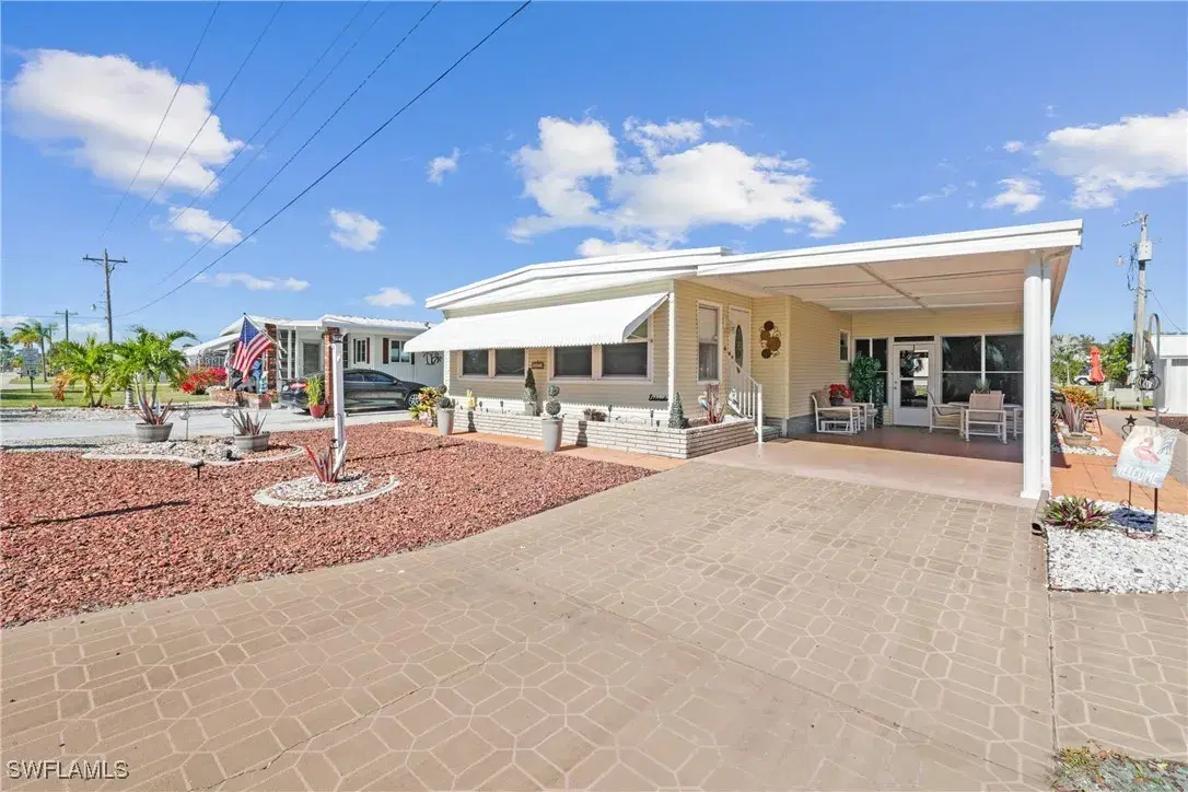 Picture of 5471 Forest Park Dr, North Fort Myers, FL 33917
