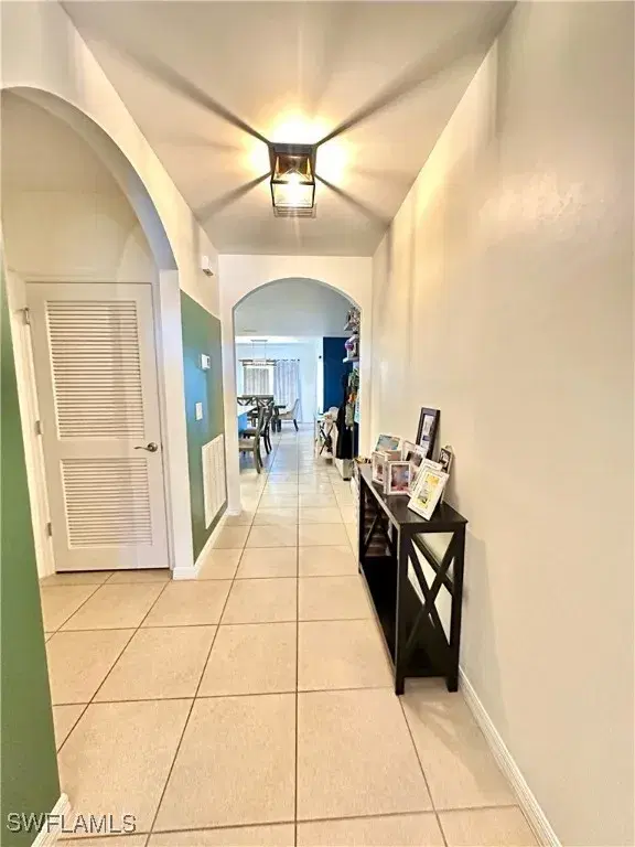 Picture of 209 SE 4Th Ter, Cape Coral FL 33990