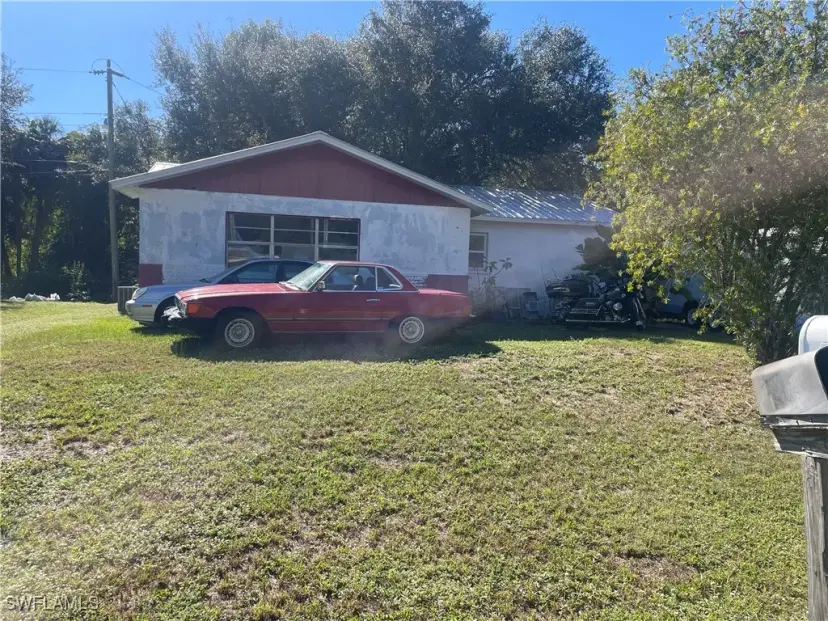 Picture of 124 Powell Creek Cir, North Fort Myers FL 33917